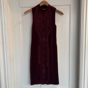 Maurices Deep Burgundy Velvet Damask Burnout Sleeveless Midi Dress Size XS